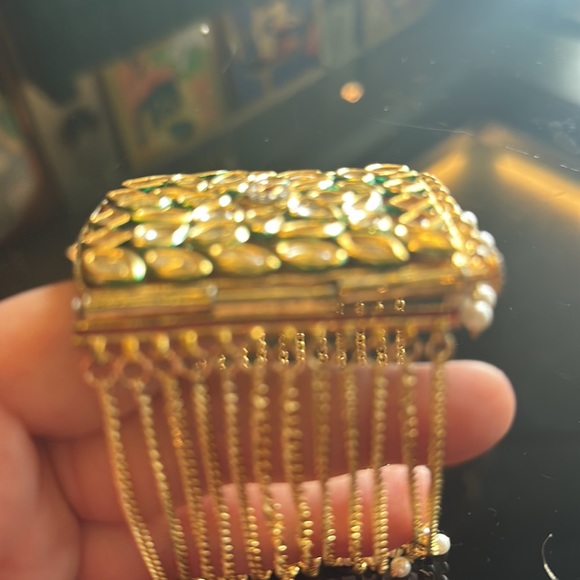 NWOT Elegant Faux Kundan gold finished & faux pearls Bracelet with green Meena! - Picture 7 of 12
